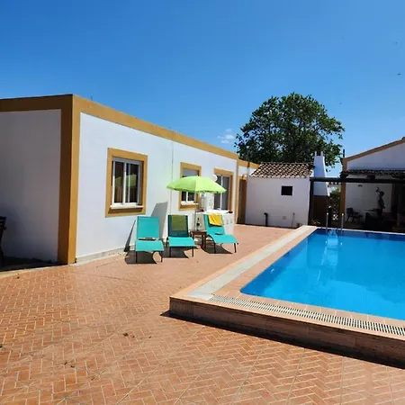 Holiday home Quinta Amendoas *